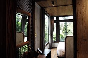 Amaya Retreat