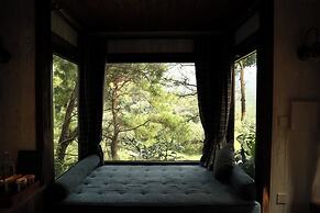 Amaya Retreat