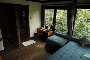 Amaya Retreat