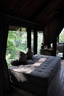 Amaya Retreat