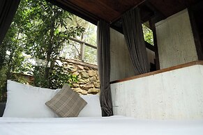 Amaya Retreat