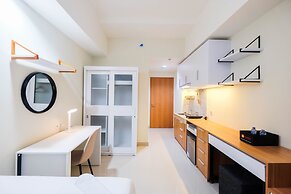 New And Nice Studio At Evenciio Margonda Apartment