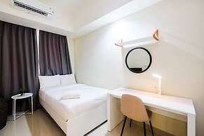New And Nice Studio At Evenciio Margonda Apartment
