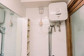 Well Design And Comfy Studio At Sky House Bsd Apartment