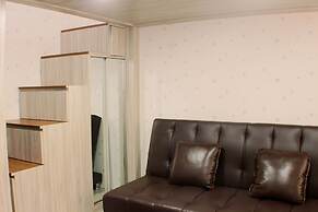 Stunning And Comfy Studio Apartment Transpark Juanda