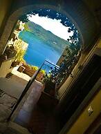 Accommodation With Lake View With Jacuzzi