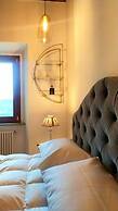 Accommodation With Lake View With Jacuzzi