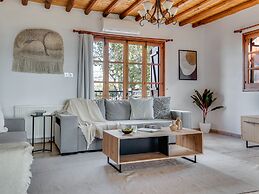 Spacious 7-bdr Villa With Pool & Sea View