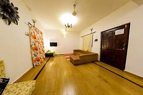 6bhk Villa With Private Pool and Fountain