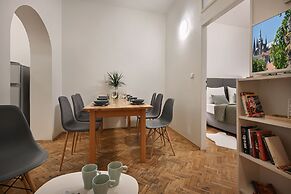 White Swan Boutique Apartments