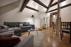 White Swan Boutique Apartments