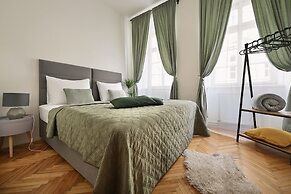 White Swan Boutique Apartments