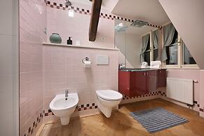 White Swan Boutique Apartments