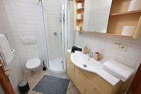 White Swan Boutique Apartments