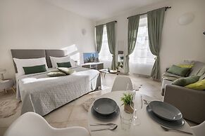 White Swan Boutique Apartments