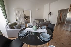 White Swan Boutique Apartments