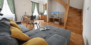 White Swan Boutique Apartments