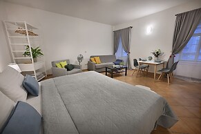 White Swan Boutique Apartments