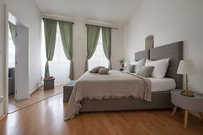 White Swan Boutique Apartments
