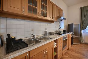 White Swan Boutique Apartments