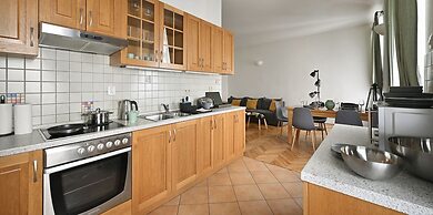 White Swan Boutique Apartments
