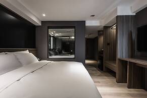 Autumn Willow Hotel