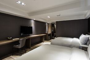 Autumn Willow Hotel
