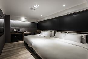 Autumn Willow Hotel