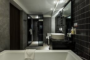Autumn Willow Hotel