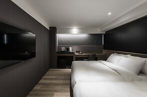 Autumn Willow Hotel