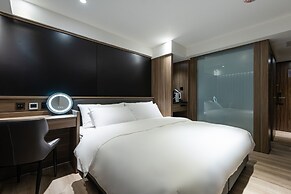 Autumn Willow Hotel