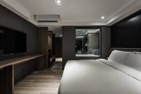 Autumn Willow Hotel