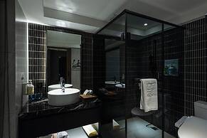 Autumn Willow Hotel