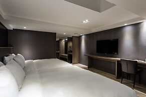 Autumn Willow Hotel