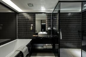 Autumn Willow Hotel