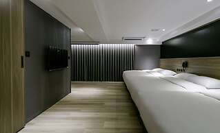 Autumn Willow Hotel