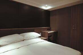 Autumn Willow Hotel