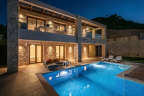 Omega House in Crete