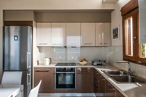 Omega House in Crete