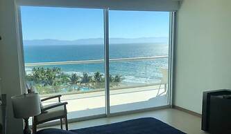 CONDO PNV BY TRVL2HM