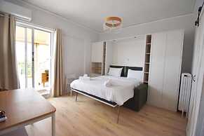 Penthouse Nea Smirni