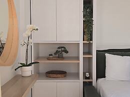 Penthouse Nea Smirni