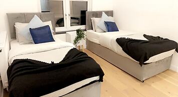Inviting 2-bed, Sleeps 5
