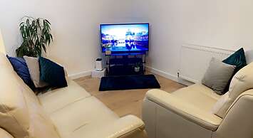 Inviting 2-bed, Sleeps 5