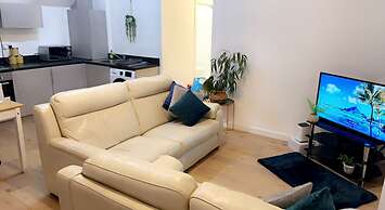 Inviting 2-bed, Sleeps 5