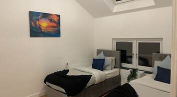 Inviting 2-bed, Sleeps 5