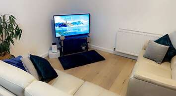 Inviting 2-bed, Sleeps 5
