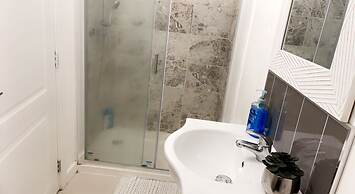 Inviting 2-bed, Sleeps 5
