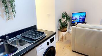 Inviting 2-bed, Sleeps 5