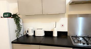 Inviting 2-bed, Sleeps 5